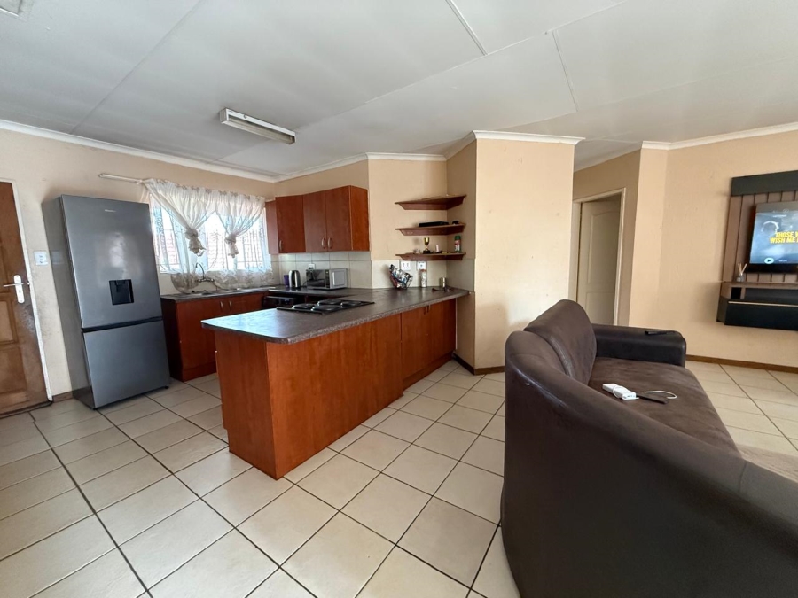 2 Bedroom Property for Sale in Rustenburg Central North West